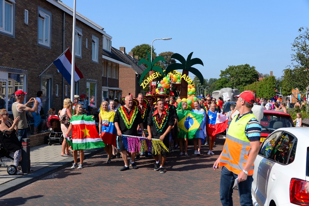 ../Images/Zomercarnaval Noordwijkerhout 017.jpg